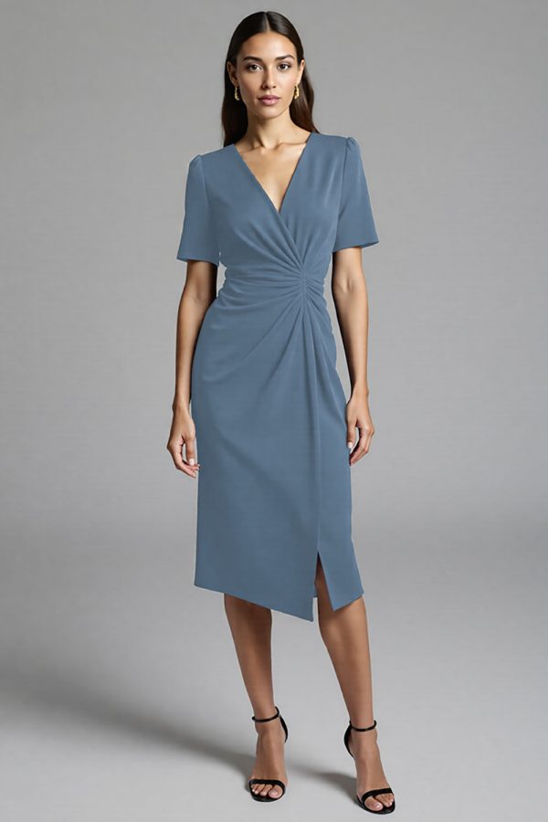Ruched Navy Short Sleeve V-Neck Midi Dress - Image 11